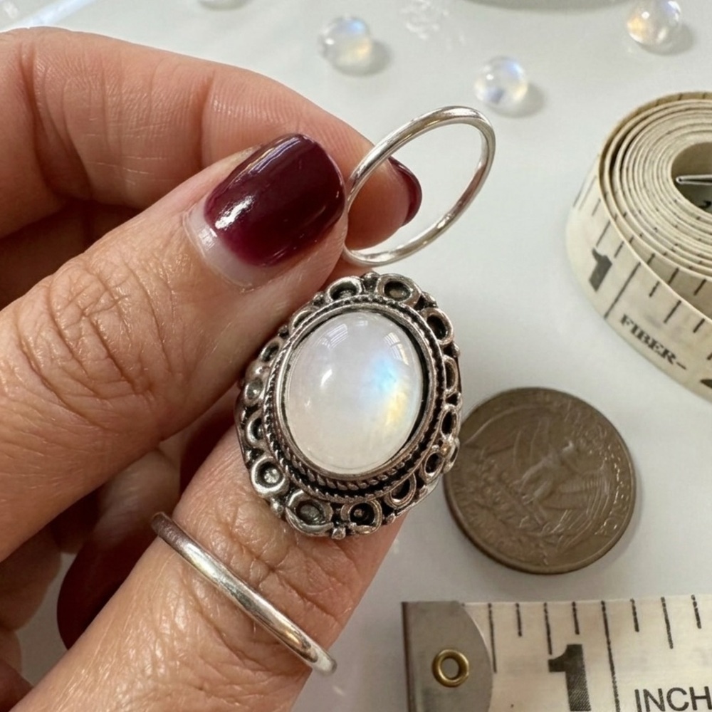 Vintage Bali Style 925 Sterling Silver White Moonstone Ring Size 7 Ornate Boho